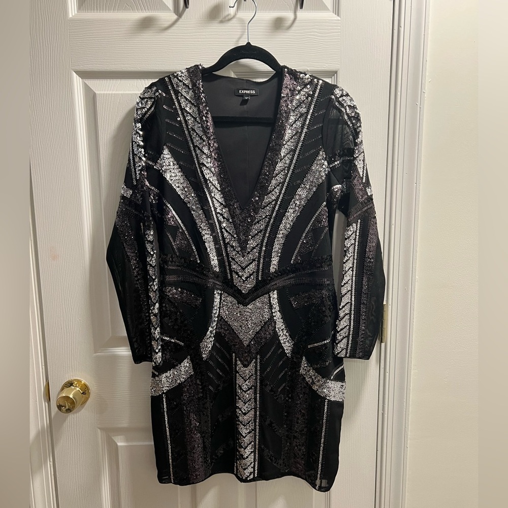 Black & Silver Sequin Long-Sleeve Mini Dress - Express, Size Large